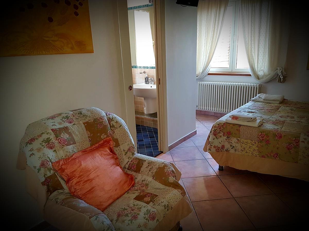 B&B Villa Floriana Tortoreto Екстер'єр фото