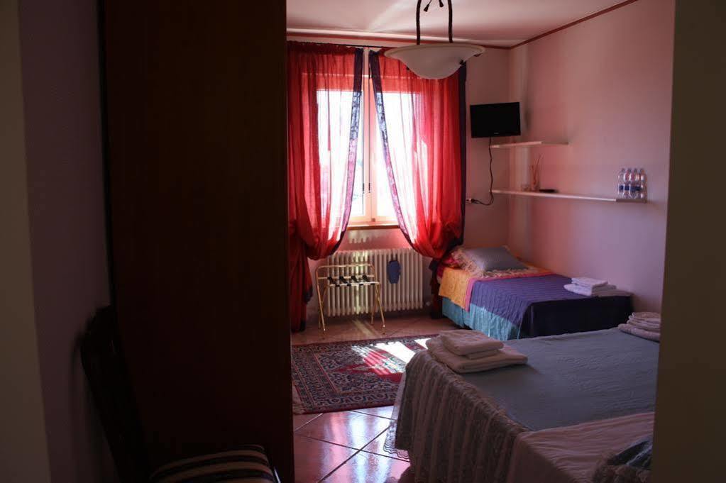 B&B Villa Floriana Tortoreto Екстер'єр фото