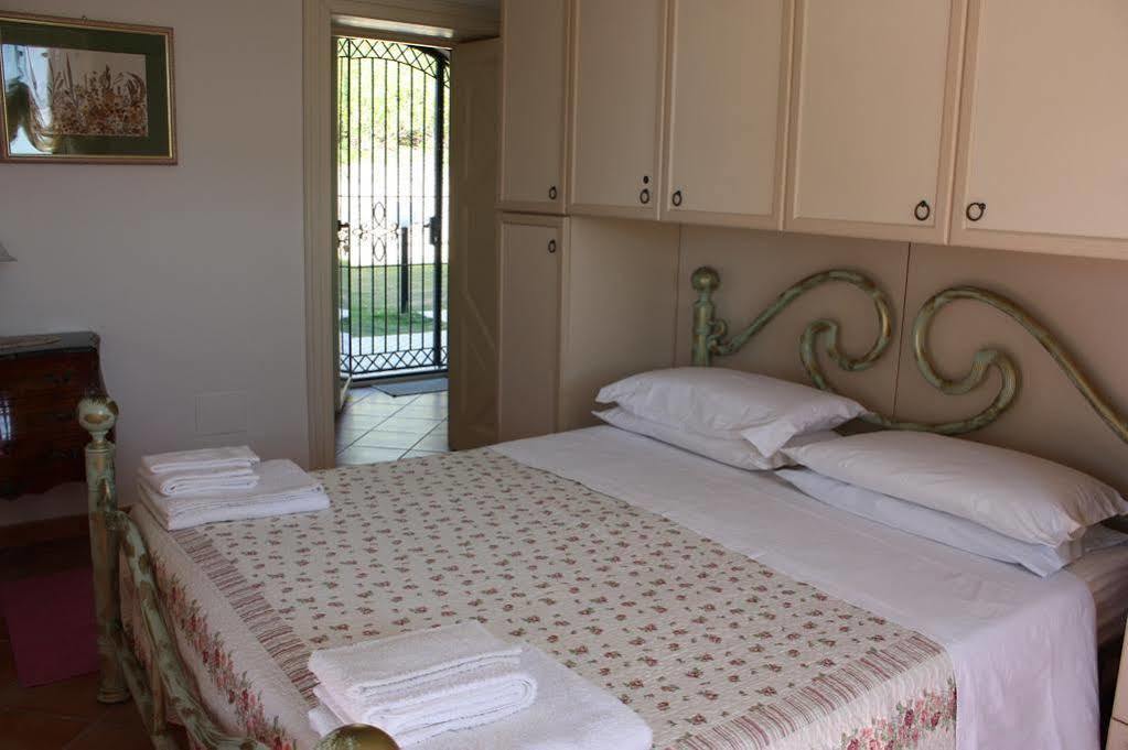B&B Villa Floriana Tortoreto Екстер'єр фото